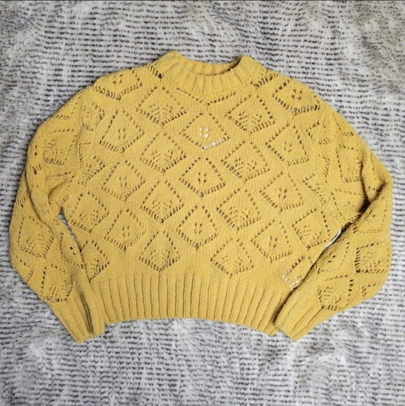 coco and Jamieson Sweaters - Yellow‎ Knit Women's Sweater